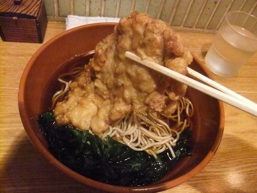 六文そば日暮里第1号店のジャンボ唐揚げそば３20130914.JPG