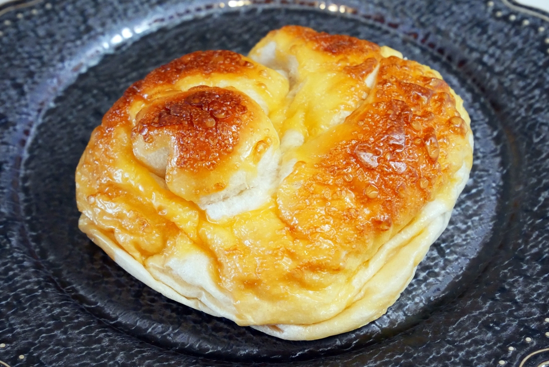 Boulangerie Haut Pont　チェダーチーズベーグル.JPG