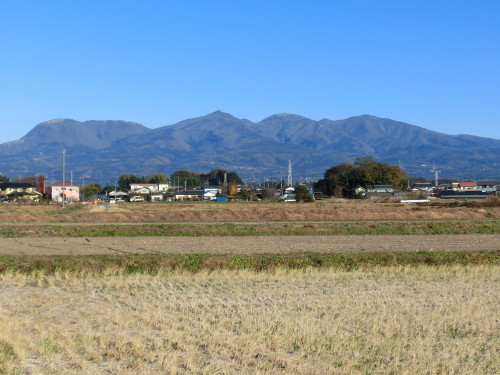 群馬県道74号線から赤城山_修正_20131123.jpg