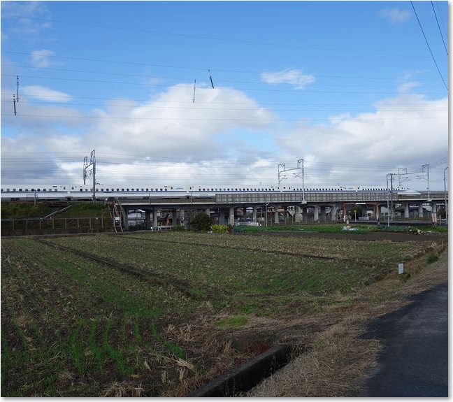 09新幹線が行きます