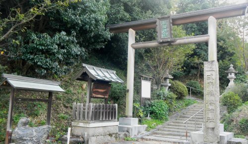 009稚桜神社 (2).JPG