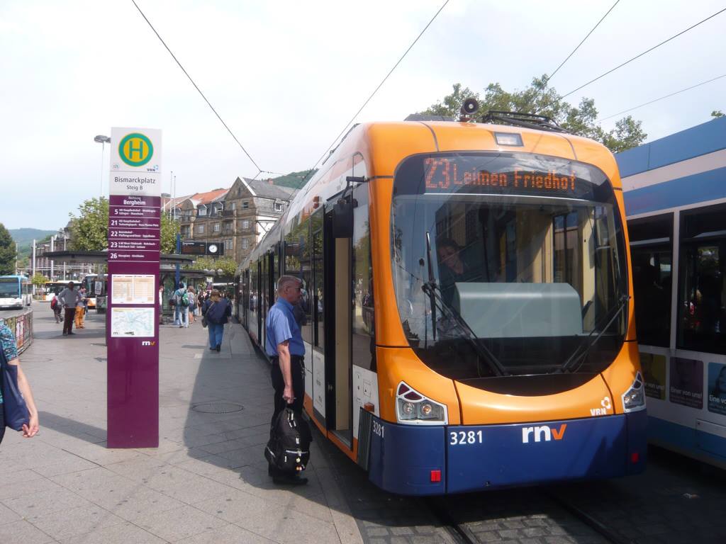 ハイデルベルグはビスマルク広場から23番ライメン行きのトラムに乗る。<br />ちょうど23分で目的地ゲオルギーマルクトプラッツ停留所に着いた。