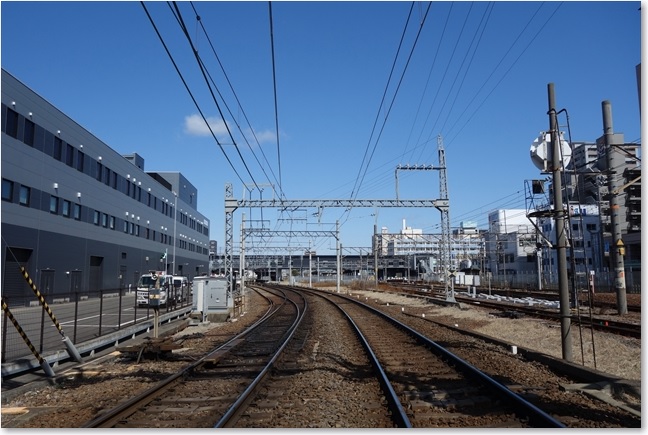 18踏切から桑名駅