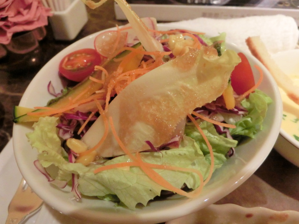 ペニンシュラ　ブティック＆カフェ　姫帆立とポテトのグラタン　サラダ.jpg