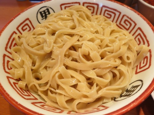 20130105_らーめんバリ男吉祥寺店つけ麺の麺fT_web.JPG