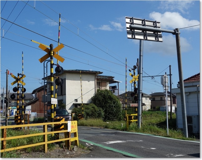07川合道小房踏切