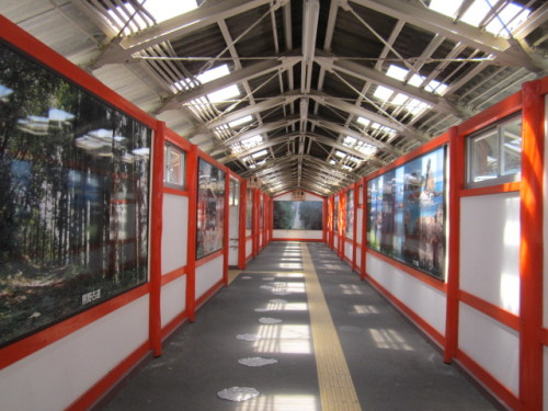 紀伊勝浦駅の連絡橋