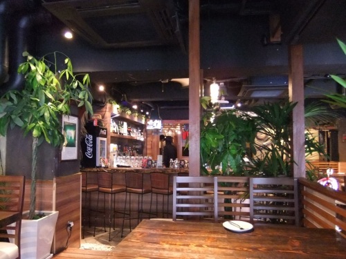 カラソルリゾート ダイニング＠池袋の店内20120306.JPG