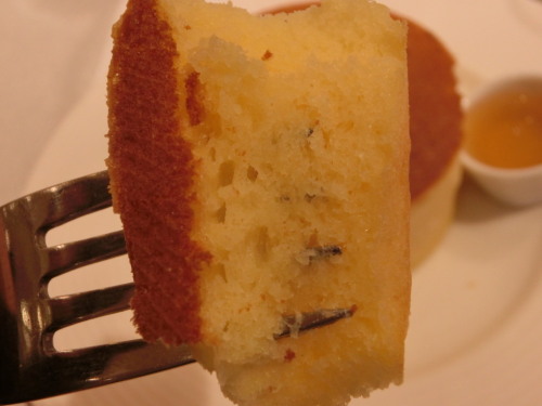 雪の下　発酵バターのパンケーキ　アップ.jpg