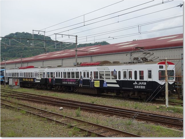 01彦根駅_パトカーラッピング