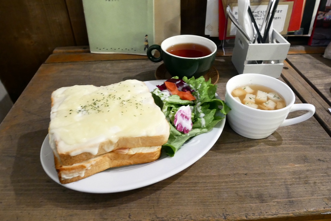 ｙｏｒｉｍｉｃｈｉ　ｃａｆｅ　クロックムッシュ.JPG