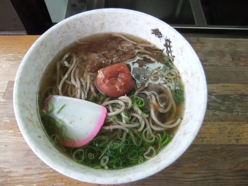 井筒屋＠JR米原駅の梅そば１