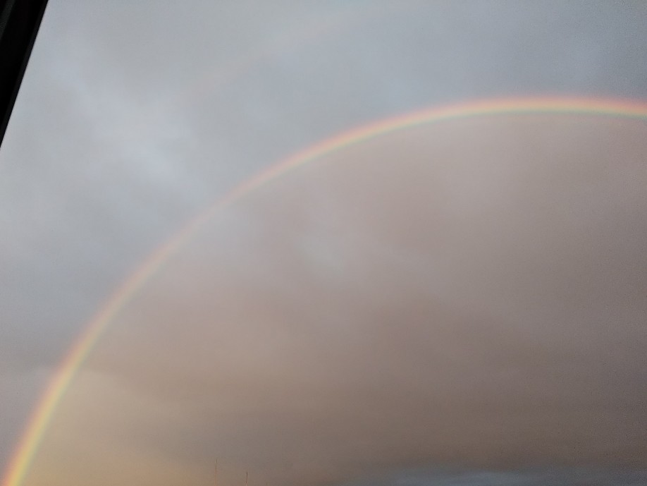 夕暮れにダブルレインボー2021.jpg