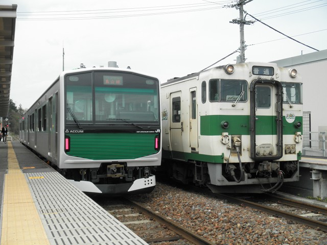 EV-E301系・キハ40系1000番台 烏山線05.jpg