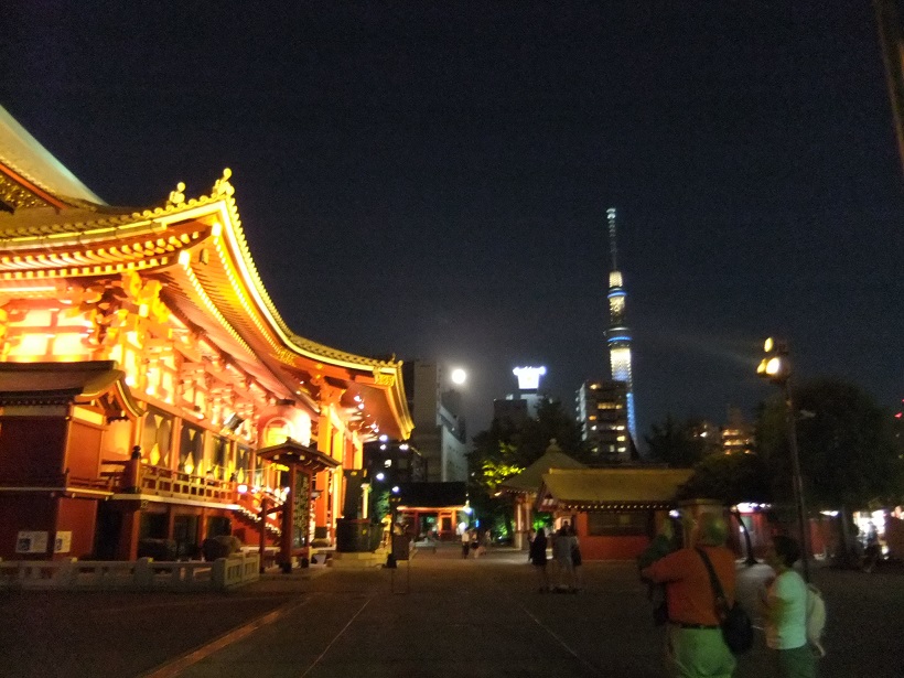 中秋の名月ftom浅草浅草寺20130919.JPG