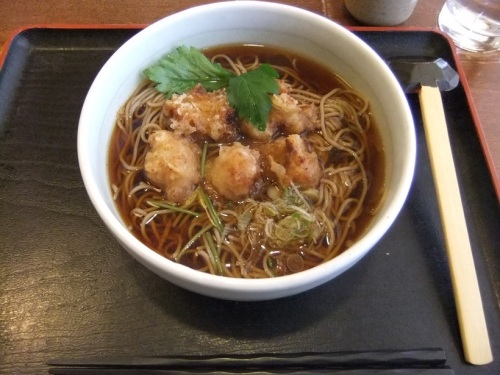 南花畑2丁目・旬鮮だいにんぐ花畑店の特撰牛もつ天ぷら蕎麦１