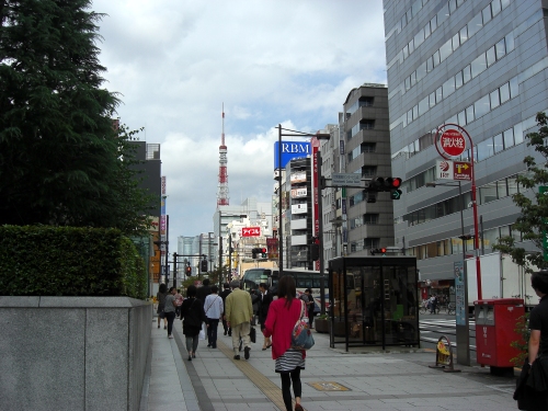 浜松駅（北方面）を出て左