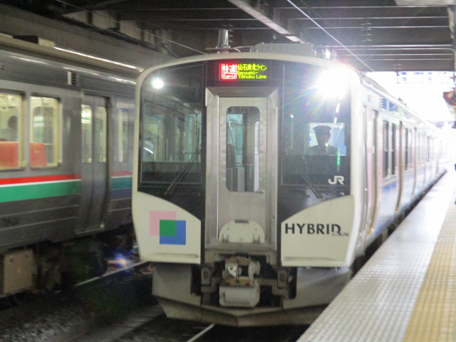 仙石東北ラインHBE210系