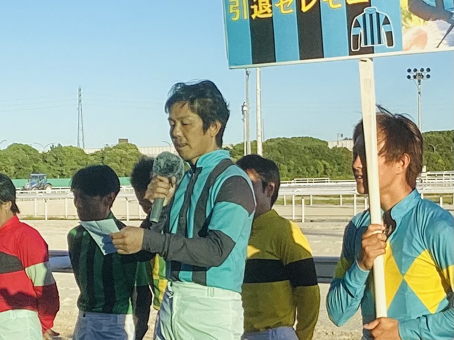 横井引退ｂ.jpg