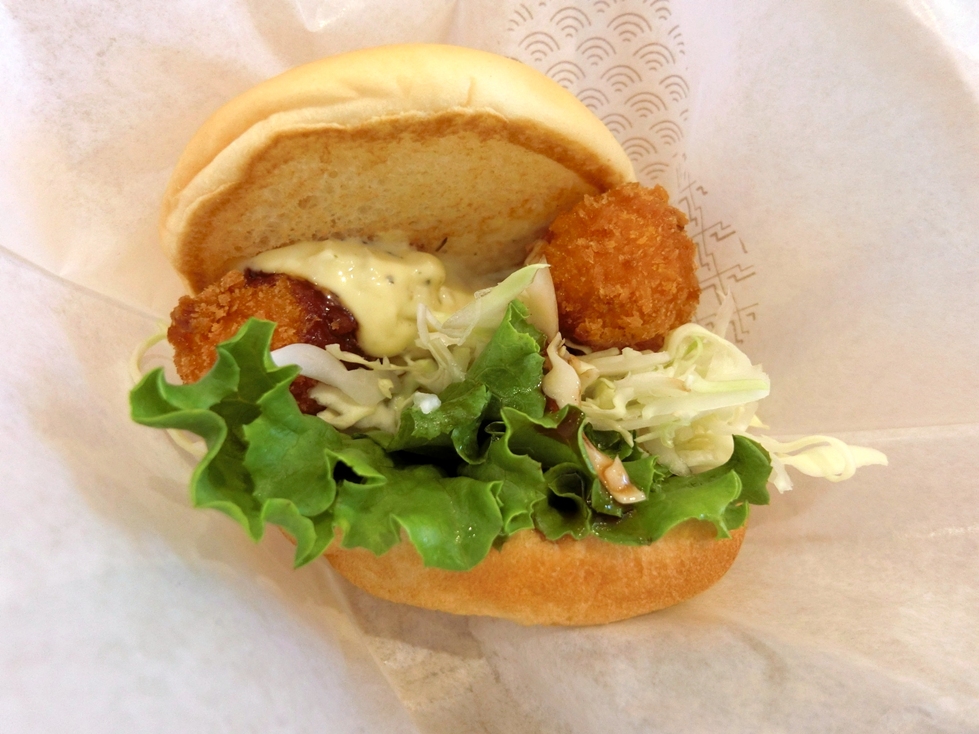 モスバーガー　海老フライバーガー　側面.JPG
