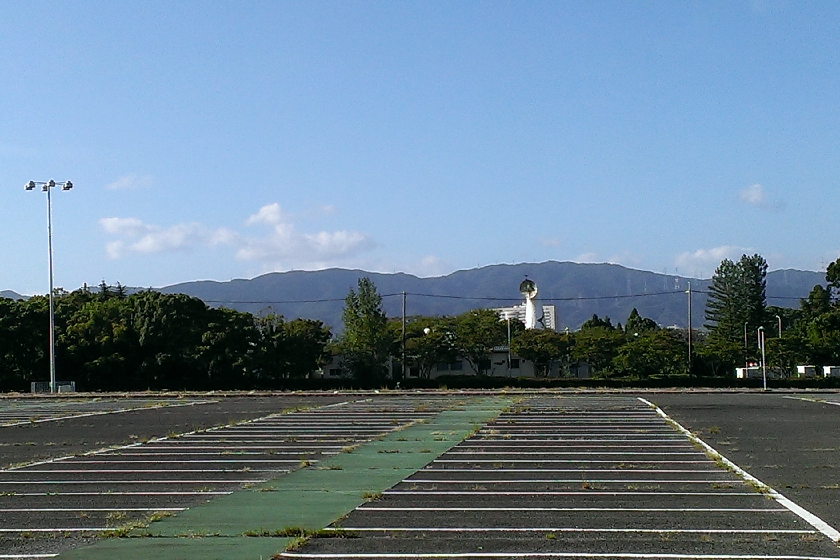2013-9-16　万博記念公園　南第1駐車場.jpg