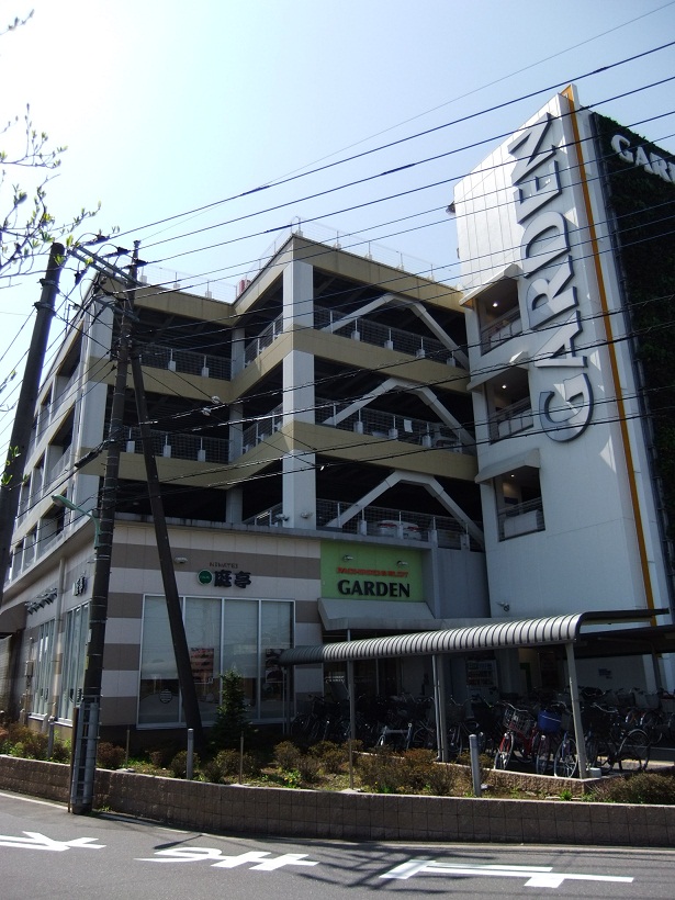 ガーデン川口安行20120412.JPG