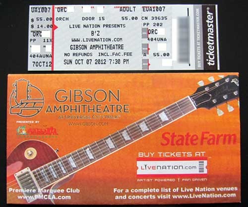 Gibson Amphitheatre チケットとホルダー.JPG