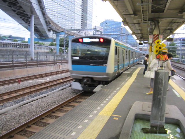 京浜東北線E233系