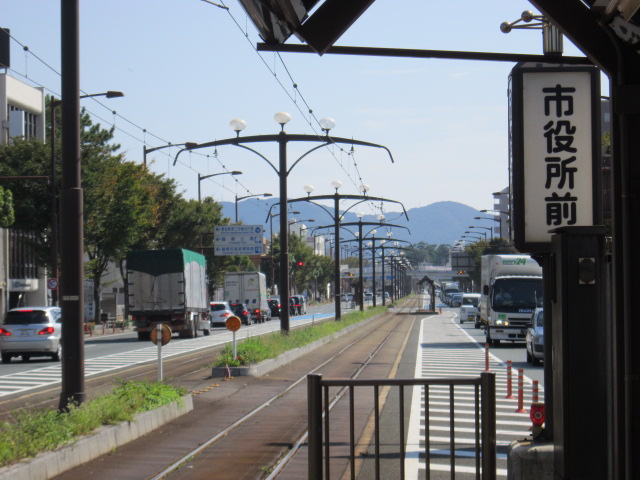 市役所前駅