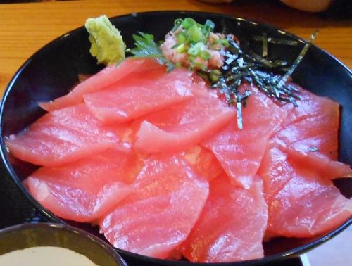 ケーキ　ごはん　イベント 024　生マグロ.jpg