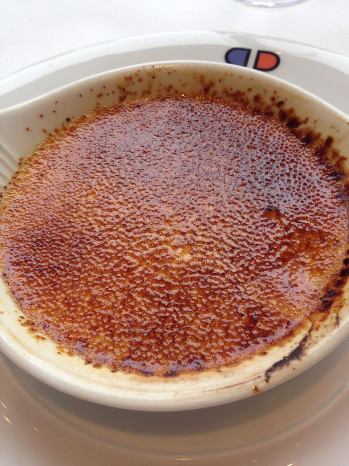 前菜もメインも魚をチョイス。