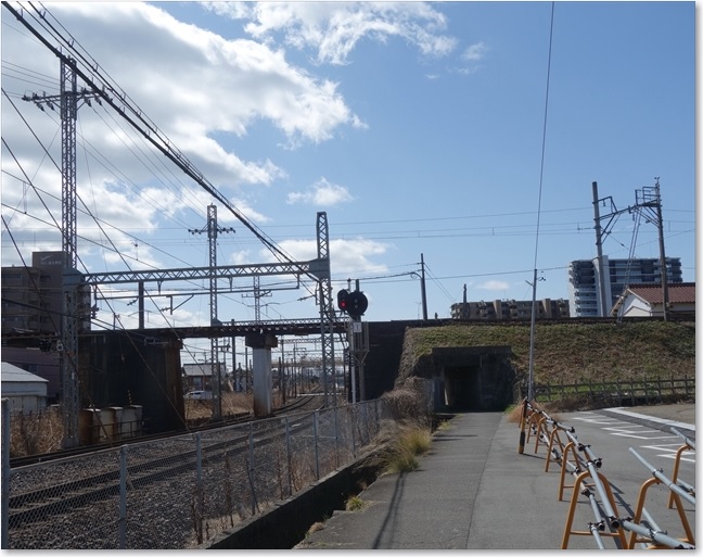 31三岐鉄道北勢線の架道橋を・・・