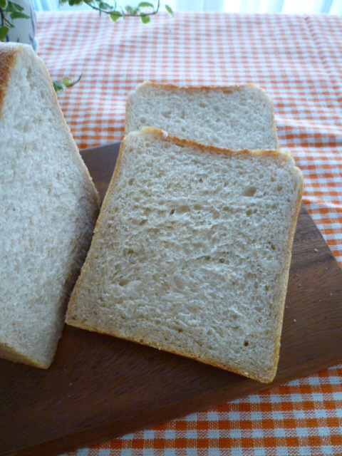 ライ麦食パン３.JPG