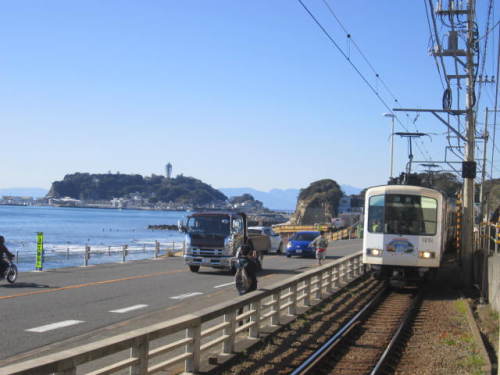 江の島と1000形