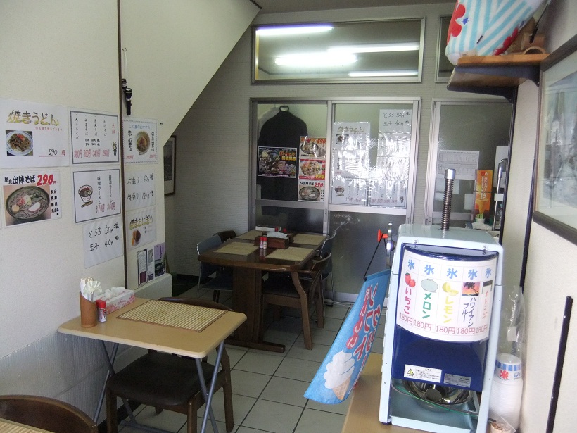 出陣そば＠館山の店内１20120821.JPG