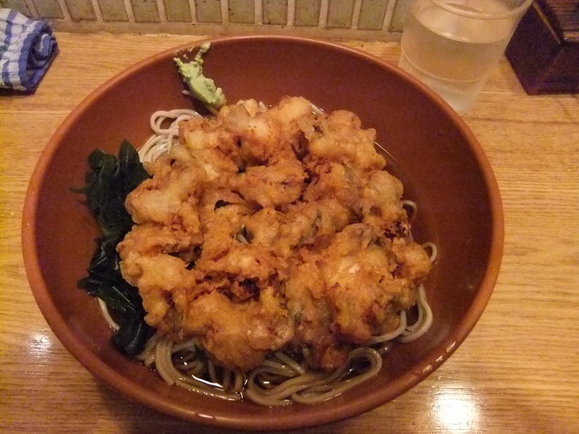 六文そば日暮里第1号店のげそ天ジャンボそば(冷し)１20120711.JPG