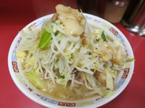 20130102_ラーメン二郎ひばりヶ丘駅前店_ラーメン豚入りweb.JPG