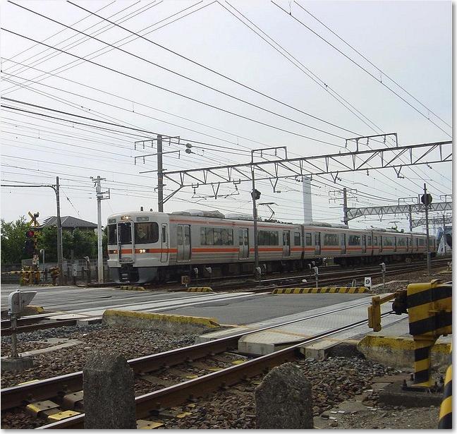 22_311四両編成.JPG