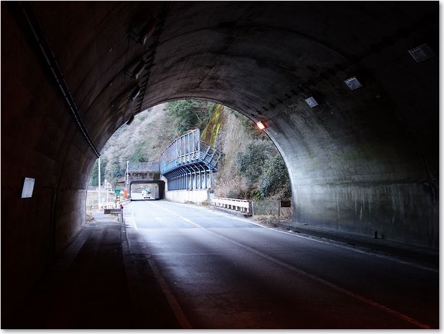 61トンネルを出たら