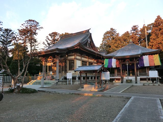 館腰神社.jpg