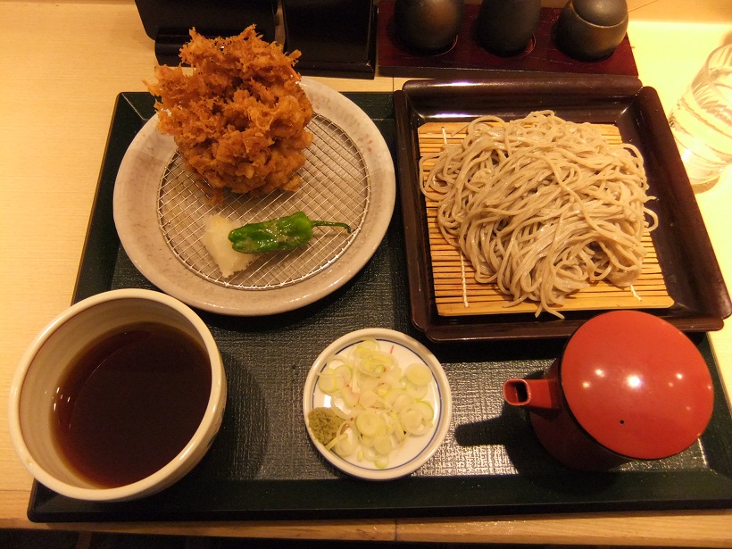 蕎香＠エキュート上野の桜海老のかき揚げそば１20120321.JPG