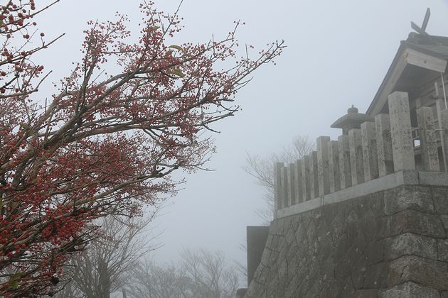 山頂高見神社bl.jpg