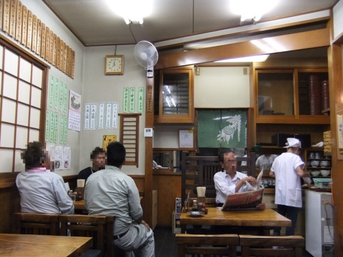 千住１丁目・そば久の店内20120830.JPG