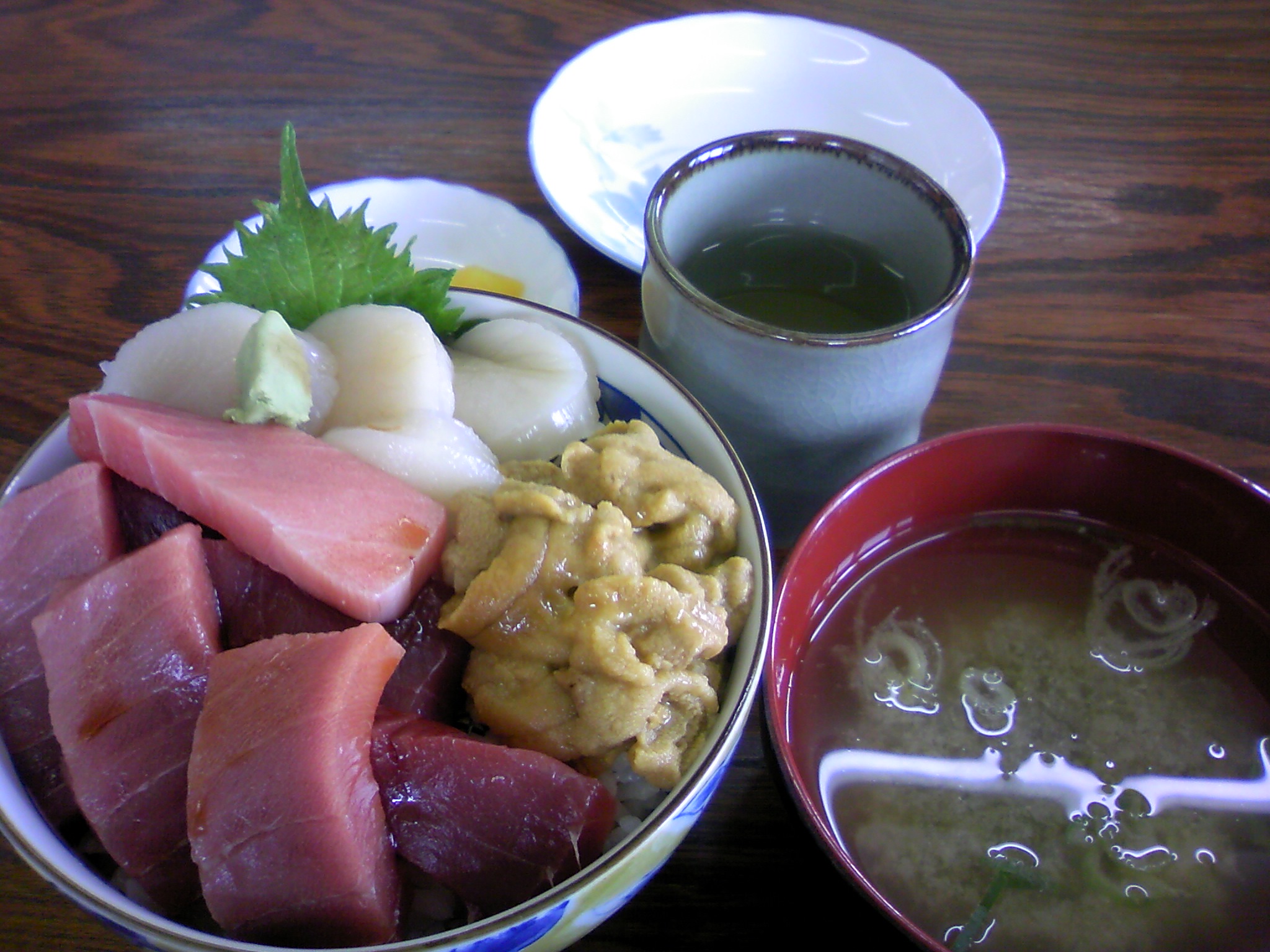 3色丼.JPG