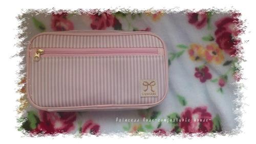 Lumikki　リボンポーチ