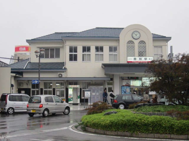 館林駅東口